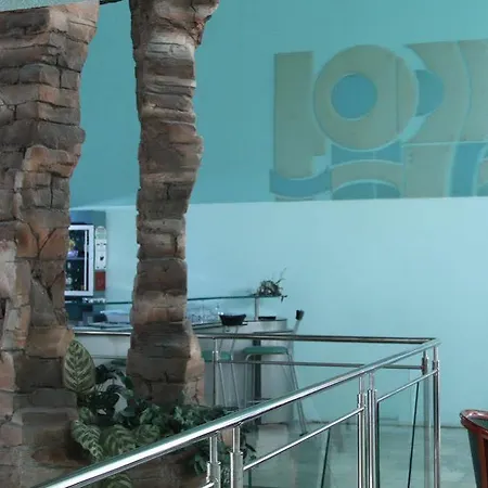호텔 Interhotel 3*